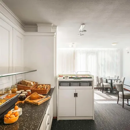 Ibis Styles Hotell 3*