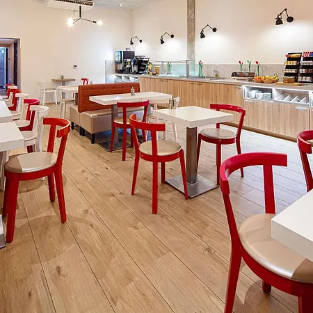 Hotel Ibis Styles 3*