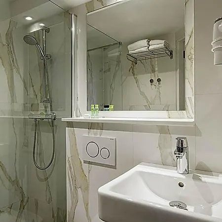 Ibis Styles 3*
